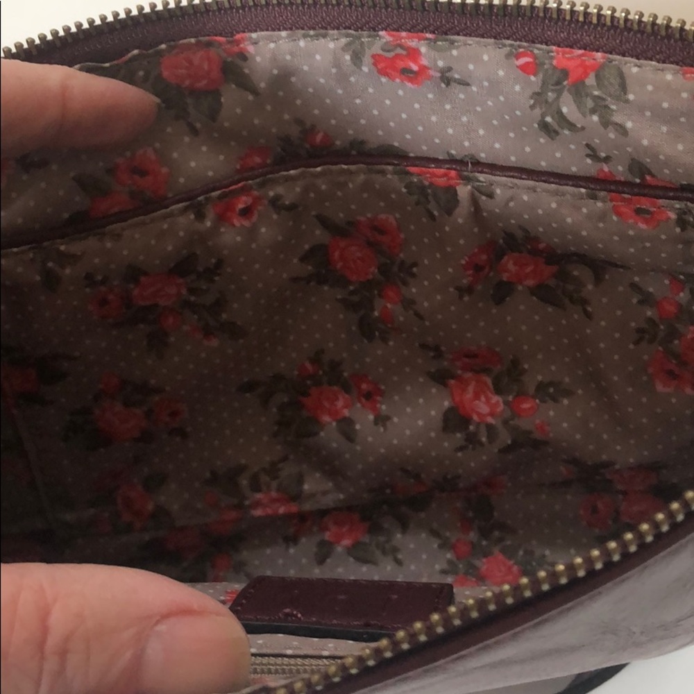 Joy Susan Burgundy Cross Body - Picture 6 of 7